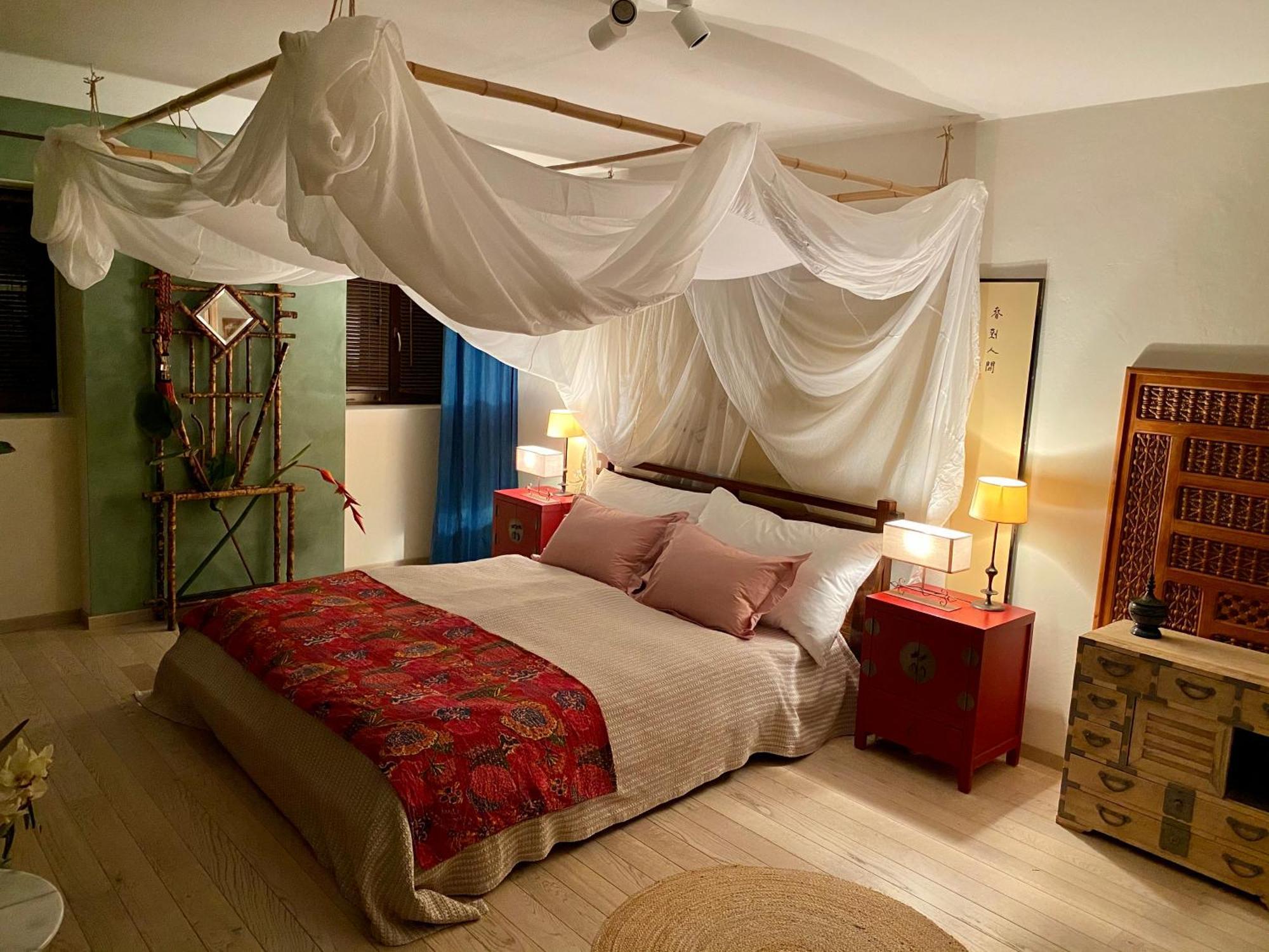 Les 3 Coeurs - Chambres Chez Charmants Habitants Font ภายนอก รูปภาพ