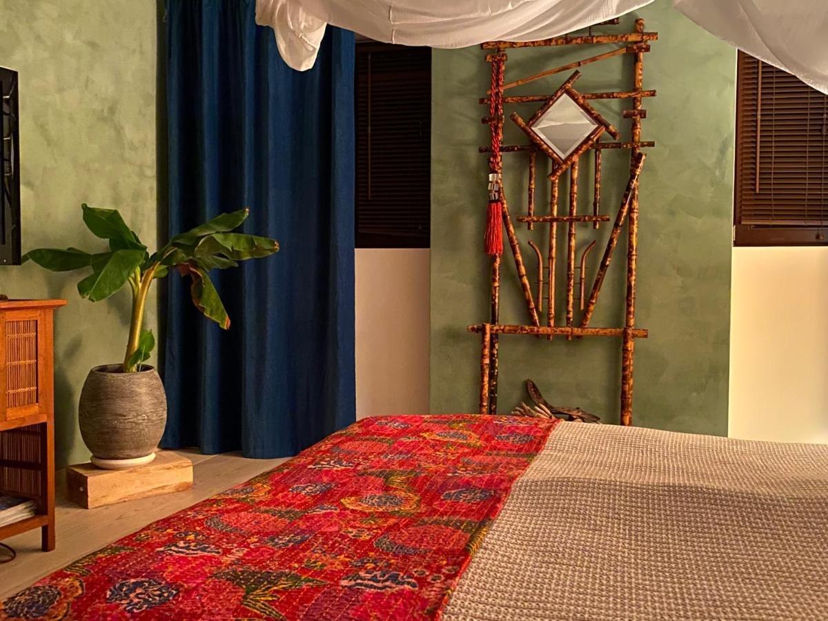 Les 3 Coeurs - Chambres Chez Charmants Habitants Font ภายนอก รูปภาพ
